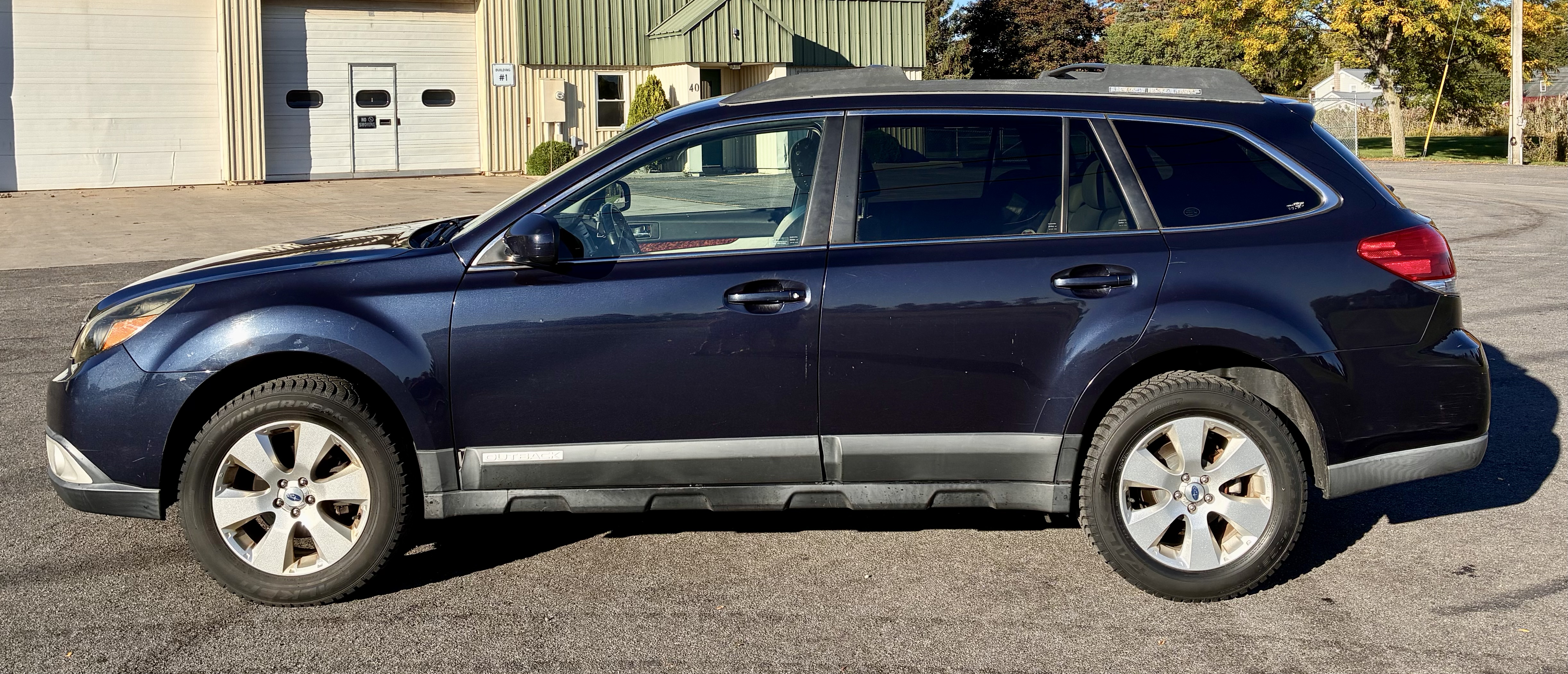 Used 2012 Subaru Outback 2.5i Limited AWD/4WD image 6