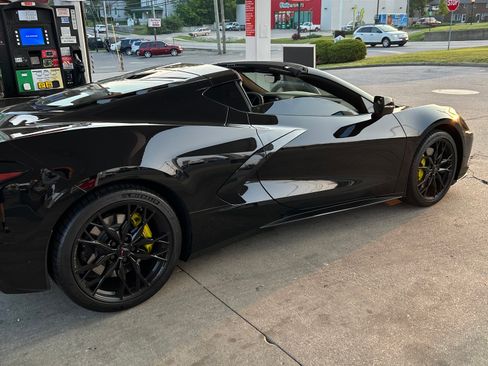 Used 2023 Chevrolet Corvette Stingray Preferred Cpe w/ Z51 Performance Package RWD image 15