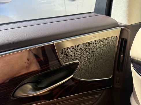 Used 2018 Lexus LS 500 F Sport image 12