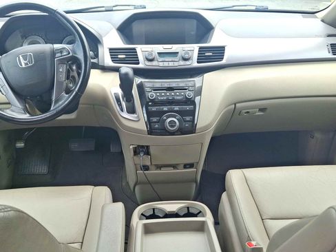 Used 2013 Honda Odyssey Touring Elite image 13