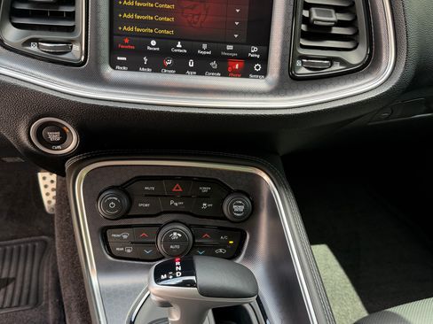 Used 2018 Dodge Challenger R/T Plus RWD image 17