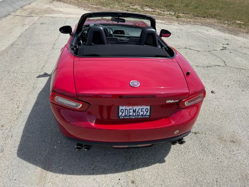 Used 2017 FIAT 124 Spider Classica RWD image 17