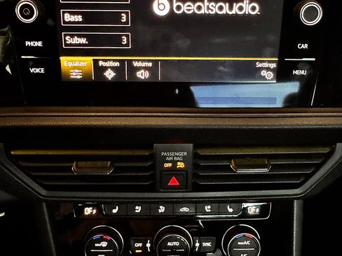 Used 2023 Volkswagen Jetta GLI Autobahn image 18