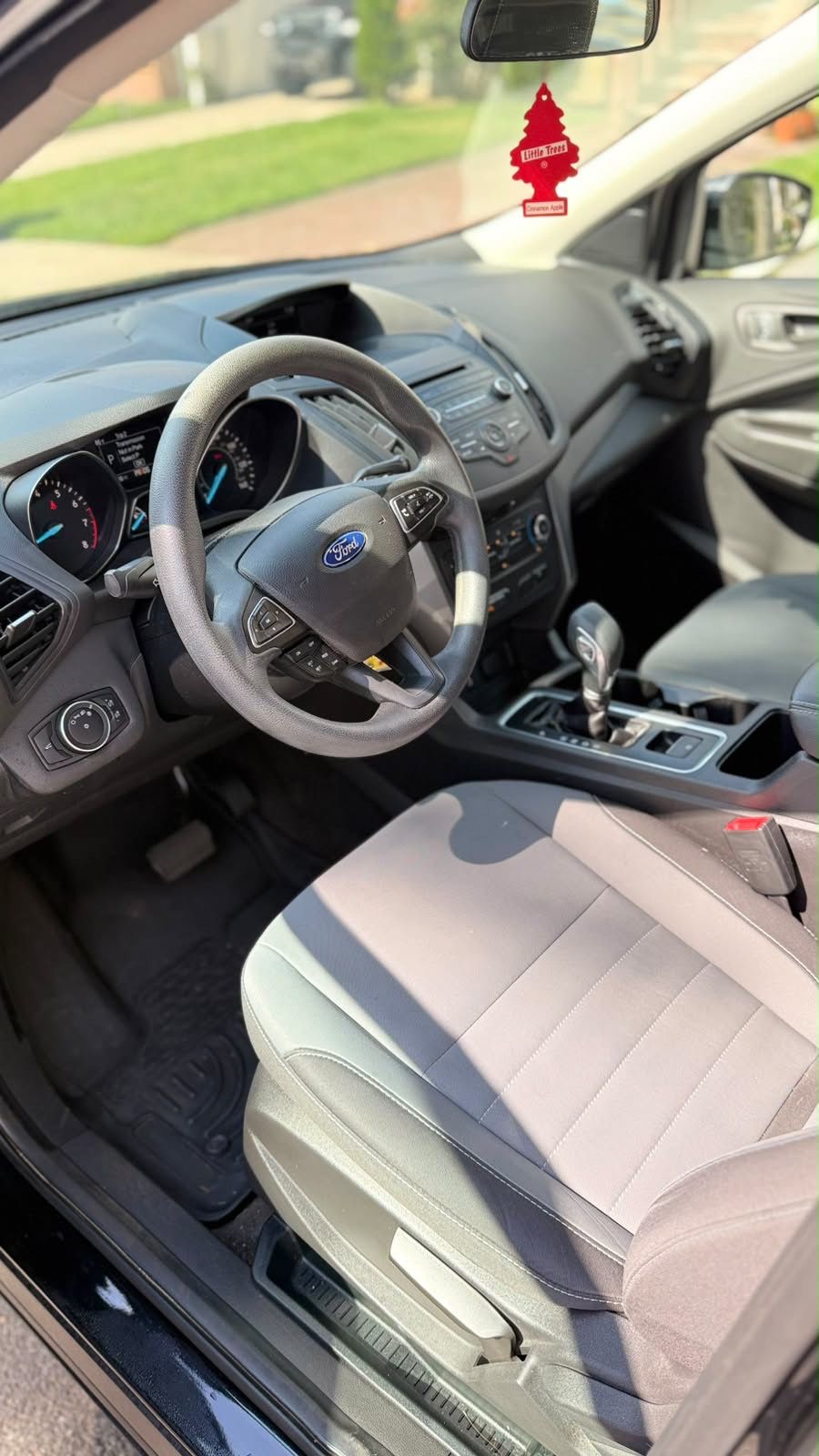 Used 2018 Ford Escape S FWD image 2