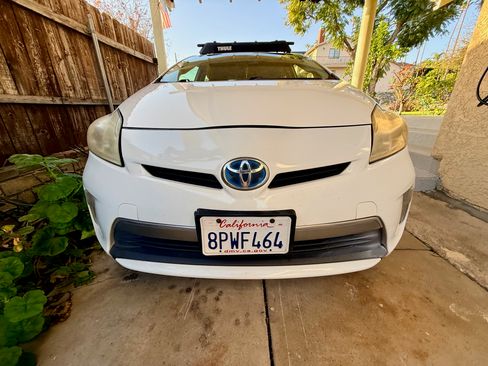 Used 2014 Toyota Prius Two image 10