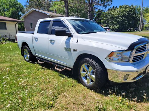 Used 2017 RAM 1500 Big Horn AWD/4WD image 11