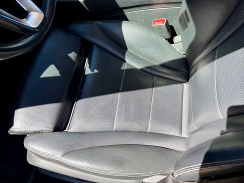 Used 2015 Mercedes-Benz C 300 4MATIC Sedan image 23