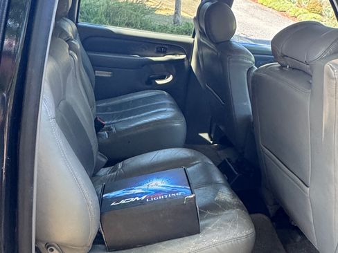 Used 2001 GMC Yukon XL Denali AWD/4WD image 13