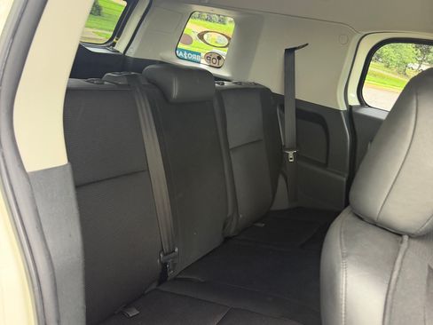 Used 2012 Toyota FJ Cruiser 4WD w/ Convenience Pkg image 12