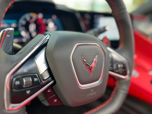 Used 2024 Chevrolet Corvette Stingray Preferred Conv w/ 2LT image 11