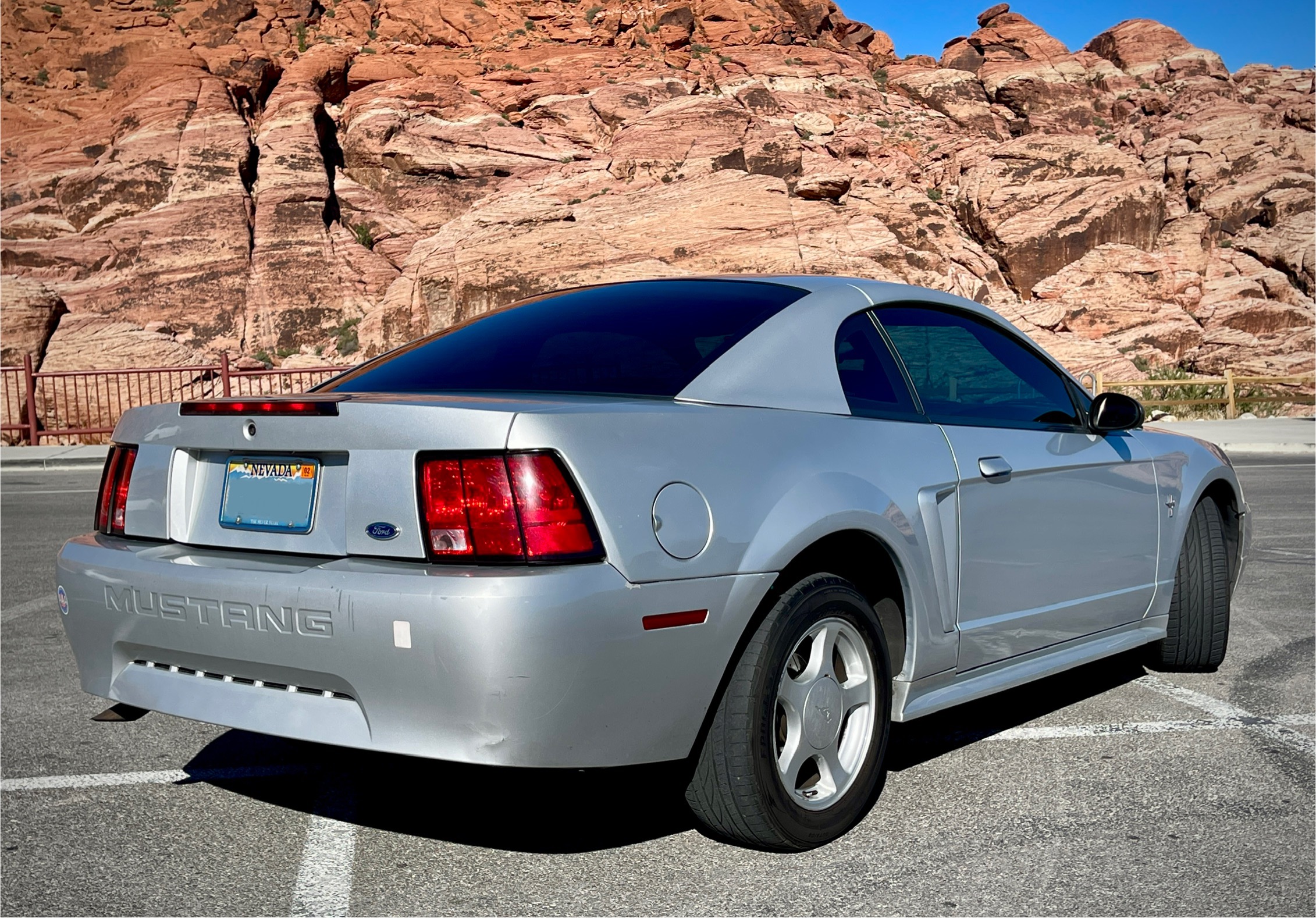 Used 2003 Ford Mustang Coupe RWD image 15