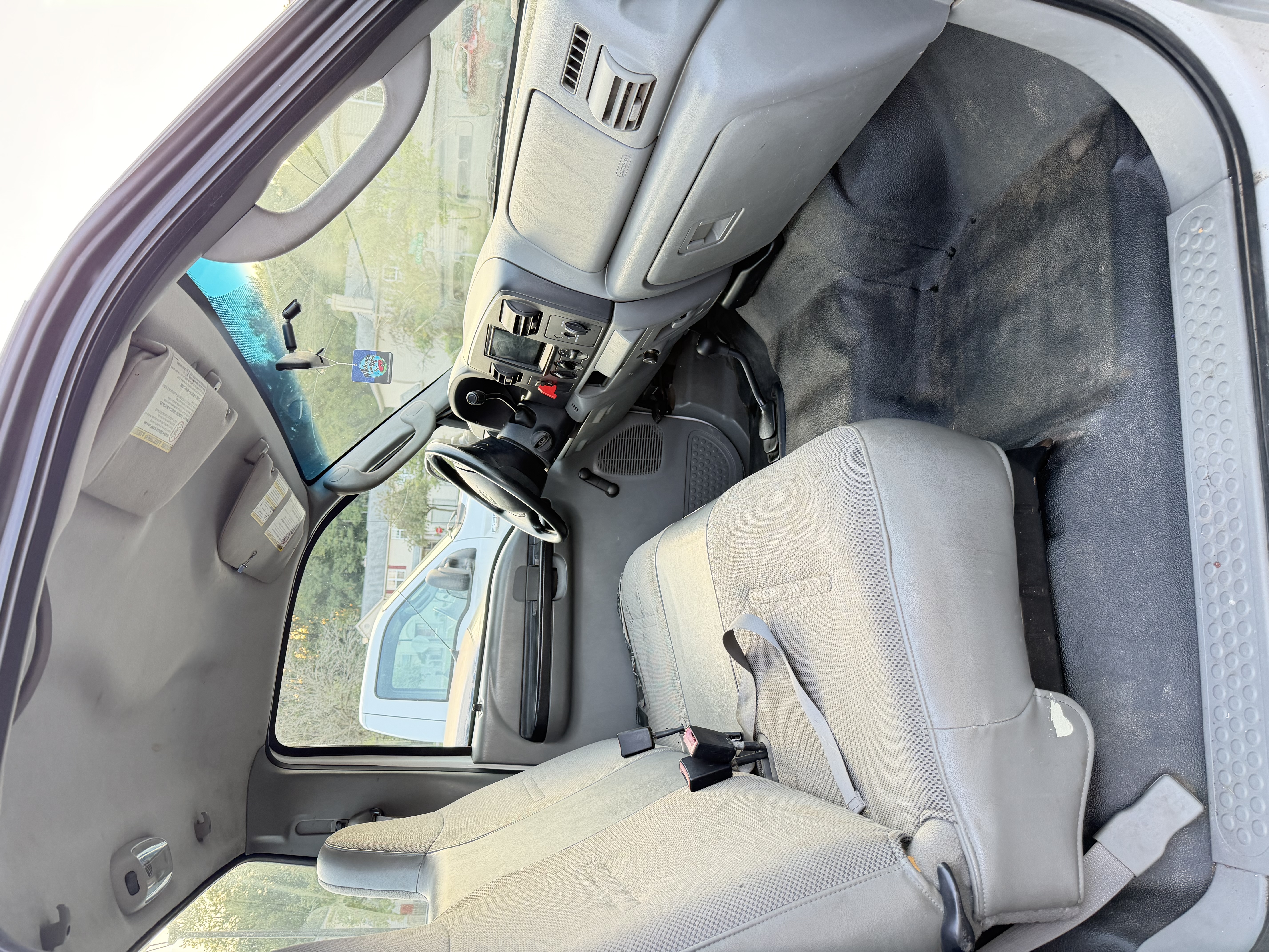 Used 2006 Ford F350 XL AWD/4WD image 4