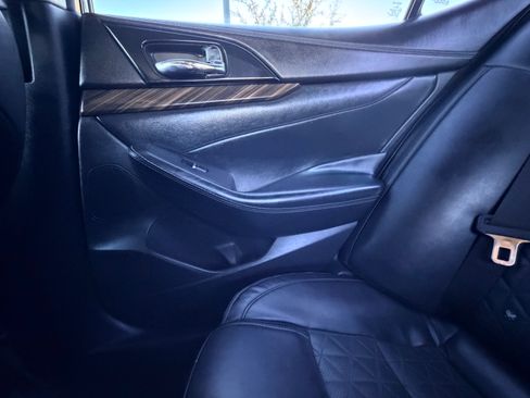 Used 2017 Nissan Maxima Platinum image 23