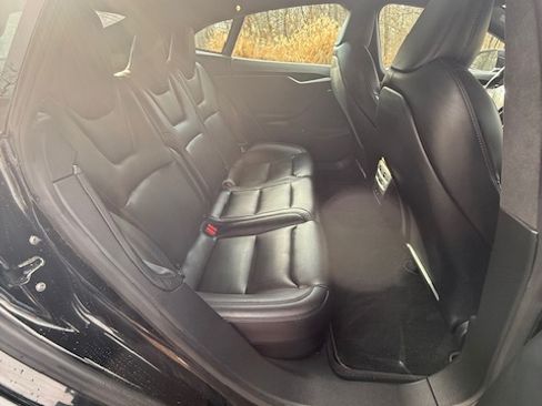 Used 2020 Tesla Model S Long Range Plus image 13