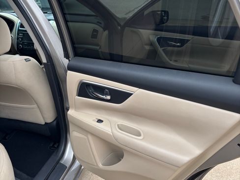 Used 2015 Nissan Altima 2.5 S w/ Power Driver Seat Package image 14