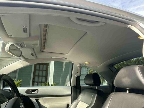 Used 2003 Volkswagen Beetle S image 16