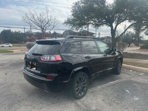 Used 2019 Jeep Cherokee High Altitude image 2