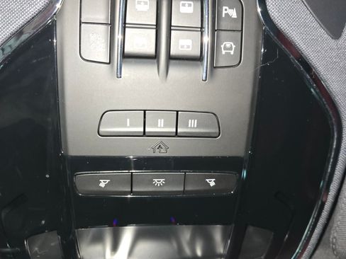 Used 2019 Maserati Levante S GranLusso AWD/4WD image 21