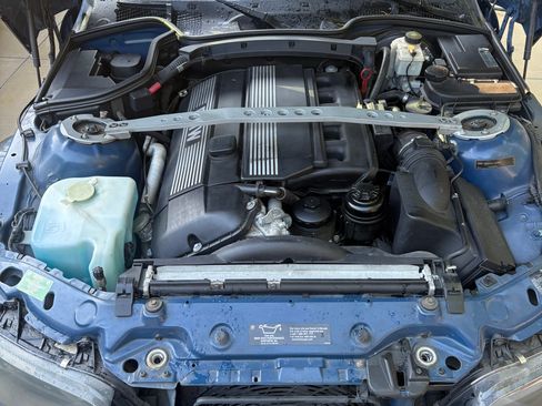 Used 2001 BMW Z3 3.0i RWD image 4