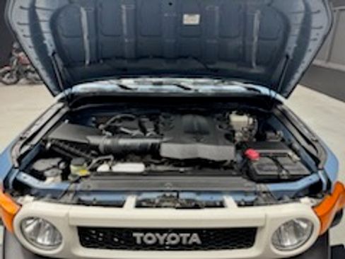 Used 2014 Toyota FJ Cruiser Sport Utility 2D w/ Trail Teams Ultimate Edition image 14