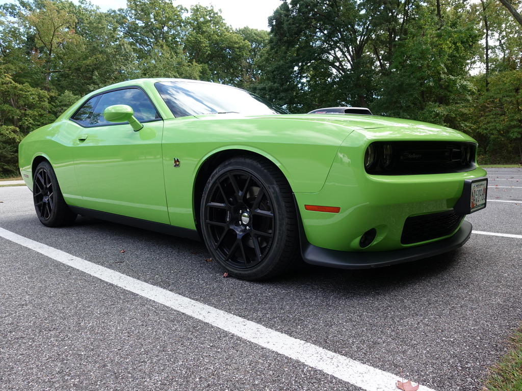 Used 2015 Dodge Challenger R/T Scat Pack RWD image 11