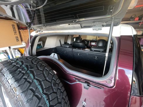 Used 2007 Toyota FJ Cruiser Sport Utility 2D image 20