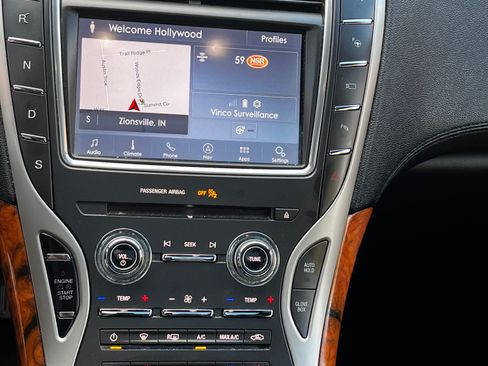 Used 2020 Lincoln Nautilus Reserve w/ Equipment Group 201A image 15