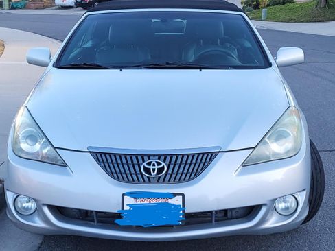 Used 2004 Toyota Solara SLE image 1
