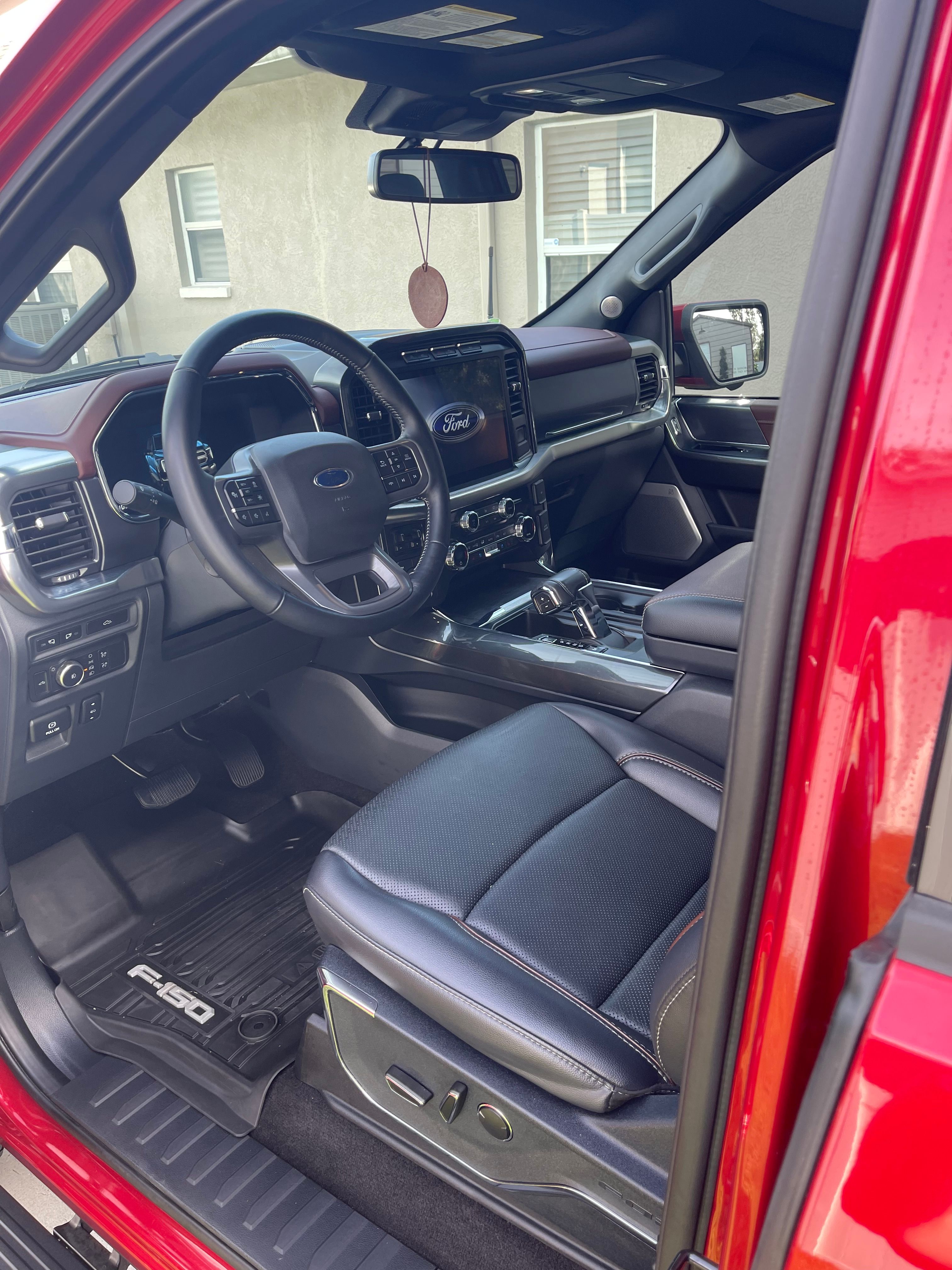 Used 2021 Ford F150 Lariat w/ Equipment Group 502A High AWD/4WD image 10