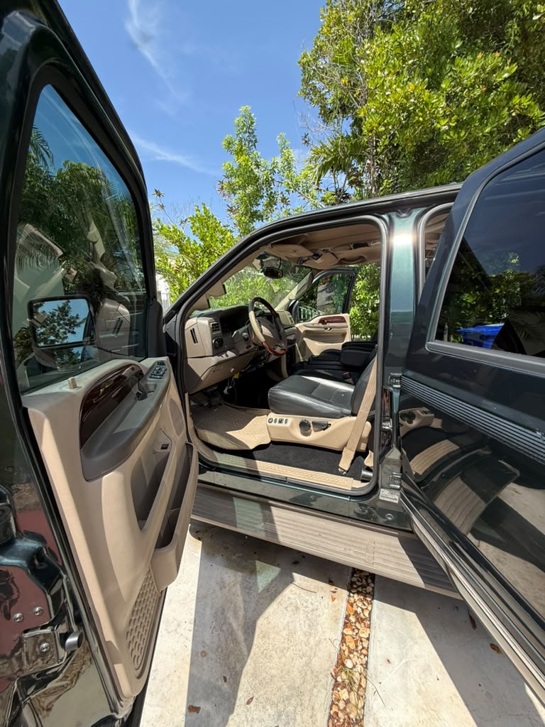 Used 2003 Ford Excursion Limited RWD image 10