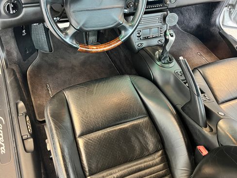 Used 2001 Porsche 911 Cabriolet image 14