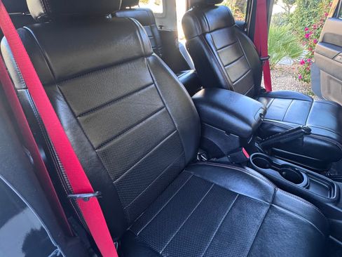 Used 2012 Jeep Wrangler Unlimited Sport AWD/4WD image 9