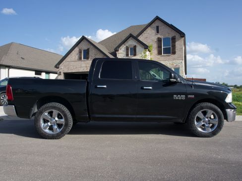 Used 2016 RAM 1500 Lone Star RWD image 5
