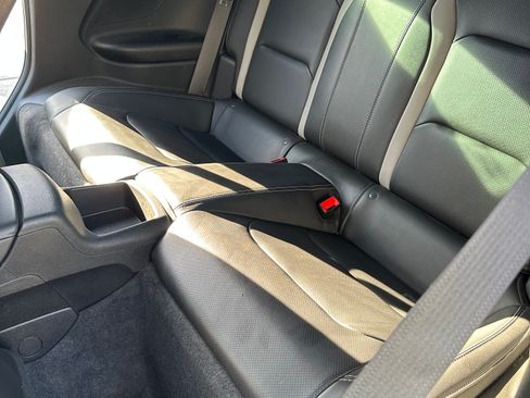 Used 2019 Chevrolet Camaro SS RWD image 6