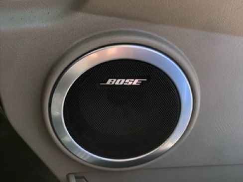 Used 2003 HUMMER H2 w/ Preferred Equipment Group image 16