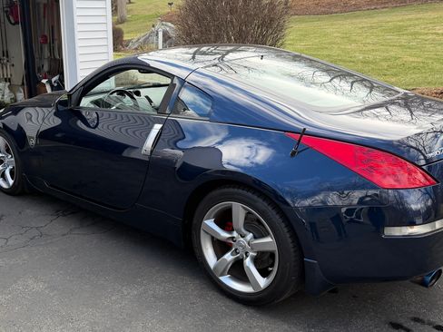Used 2007 Nissan 350Z Enthusiast w/ Cargo Convenience Pkg image 5