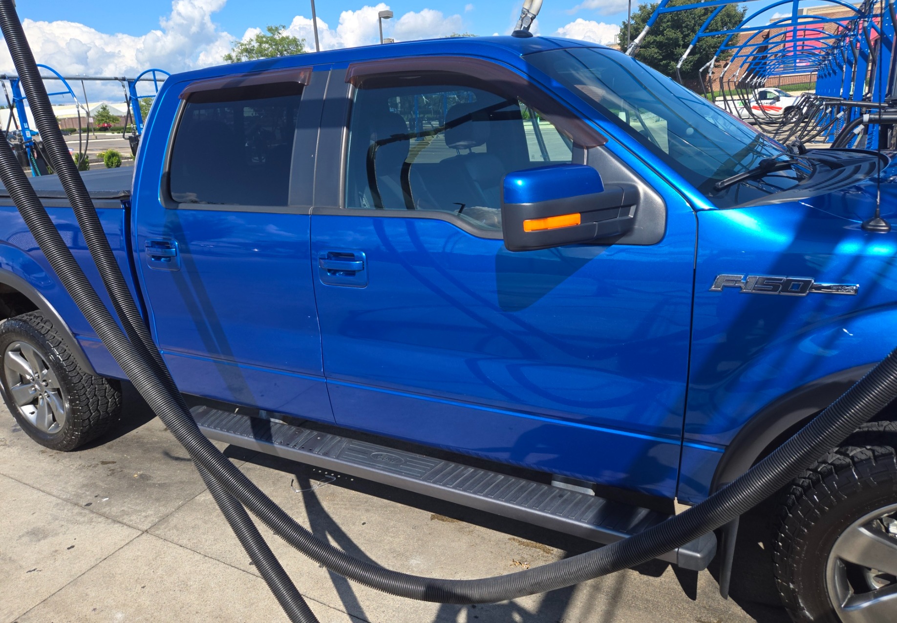 Used 2014 Ford F150 FX4 w/ Equipment Group 402A Luxury AWD/4WD image 8