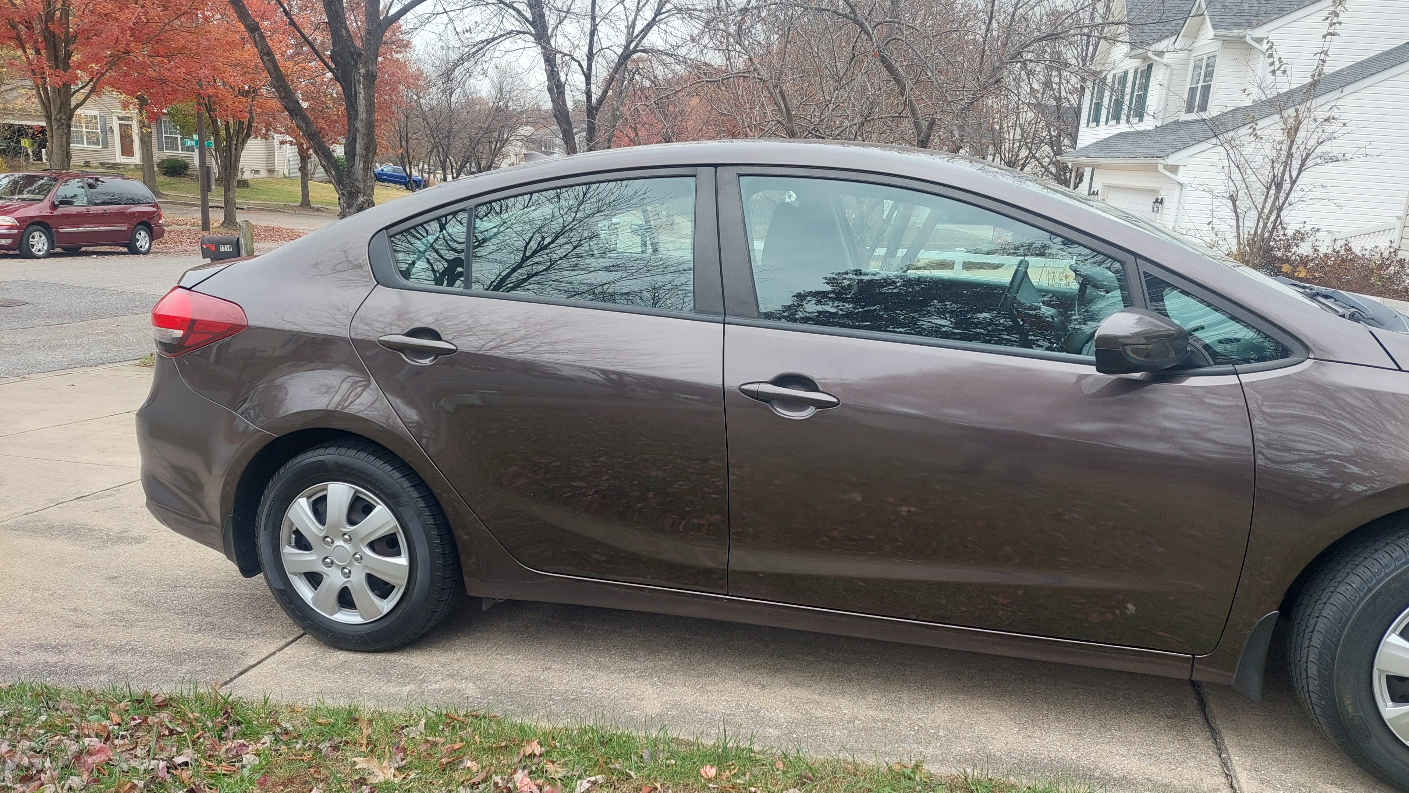Used 2017 Kia Forte LX FWD image 14