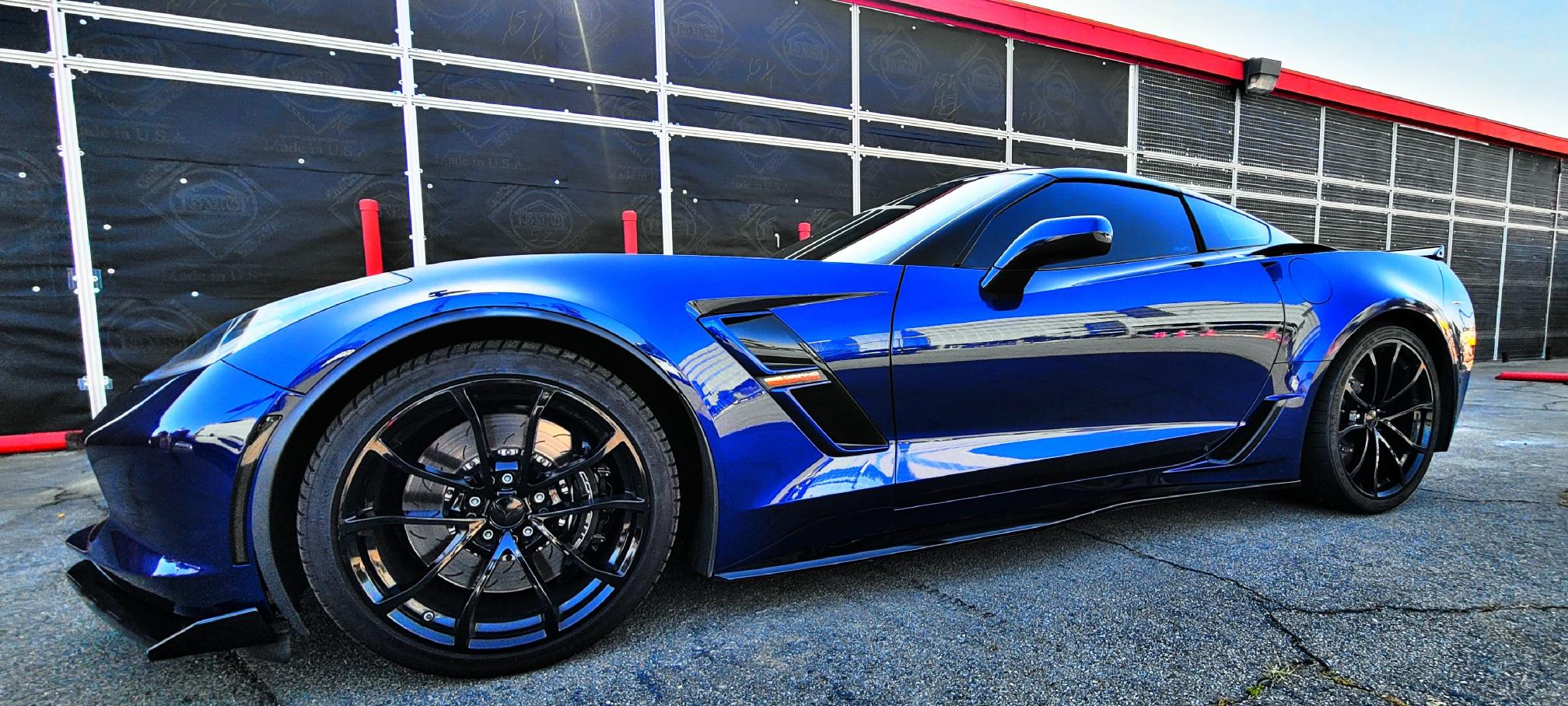 Used 2017 Chevrolet Corvette Grand Sport RWD image 1