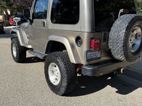 Used 2003 Jeep Wrangler Sahara AWD/4WD image 8
