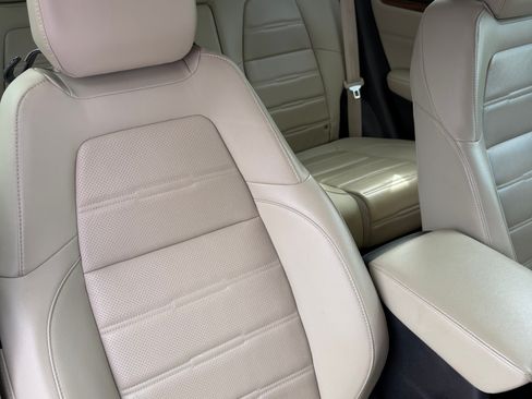 Used 2020 Honda CR-V Touring image 13