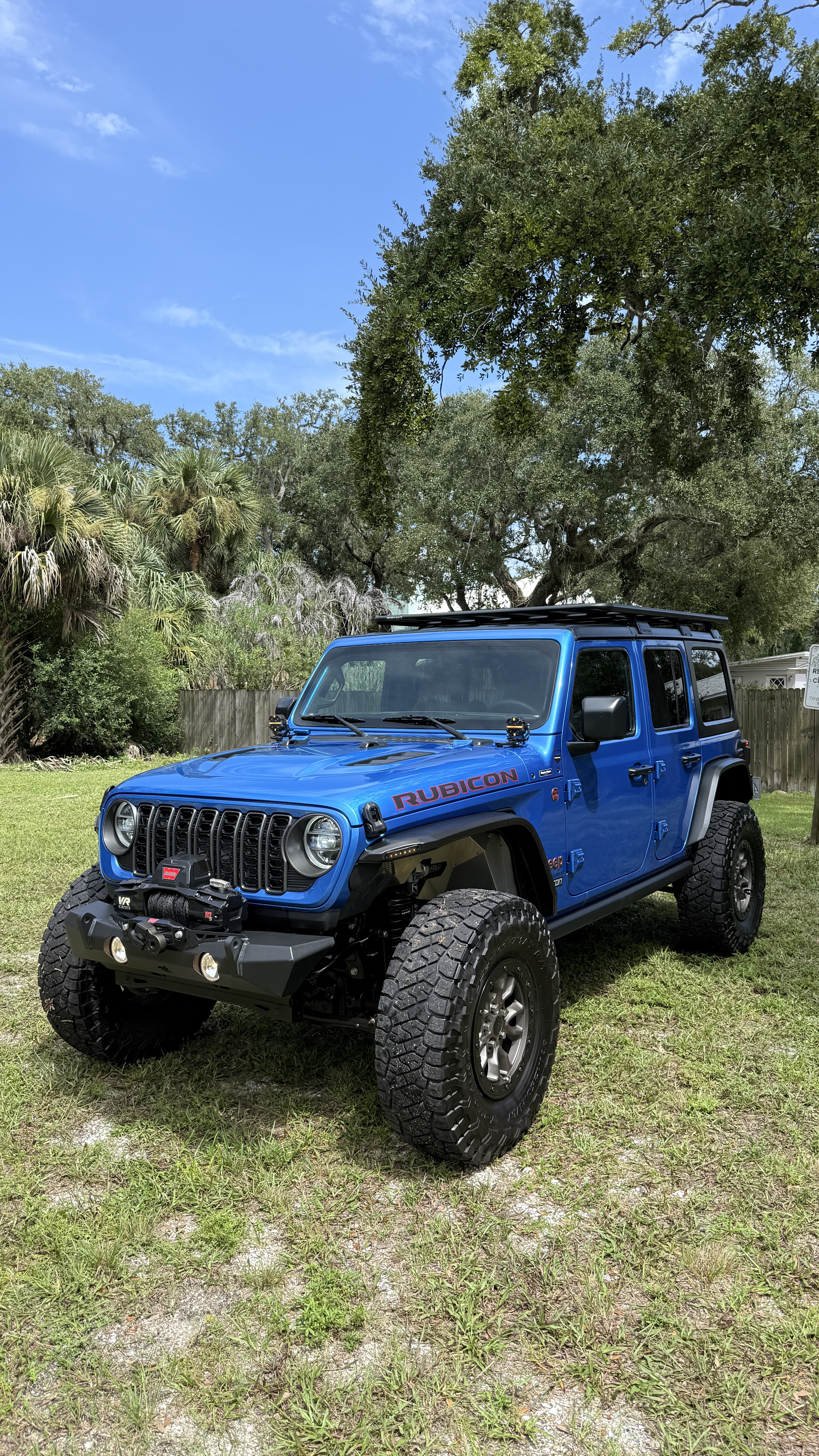 Used 2023 Jeep Wrangler Unlimited Rubicon AWD/4WD image 1