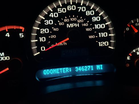 Used 2005 GMC Sierra 2500 SLT w/ Heavy-Duty Power Package image 30