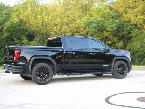 Used 2021 GMC Sierra 1500 Elevation RWD image 2