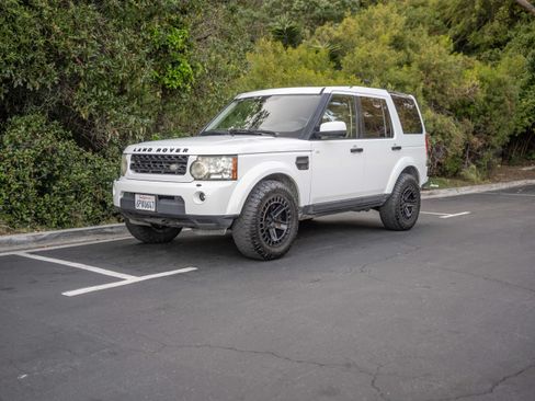Used 2011 Land Rover LR4 image 1