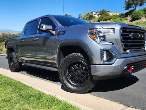 Used 2021 GMC Sierra 1500 AT4 w/ AT4 Premium Package image 6