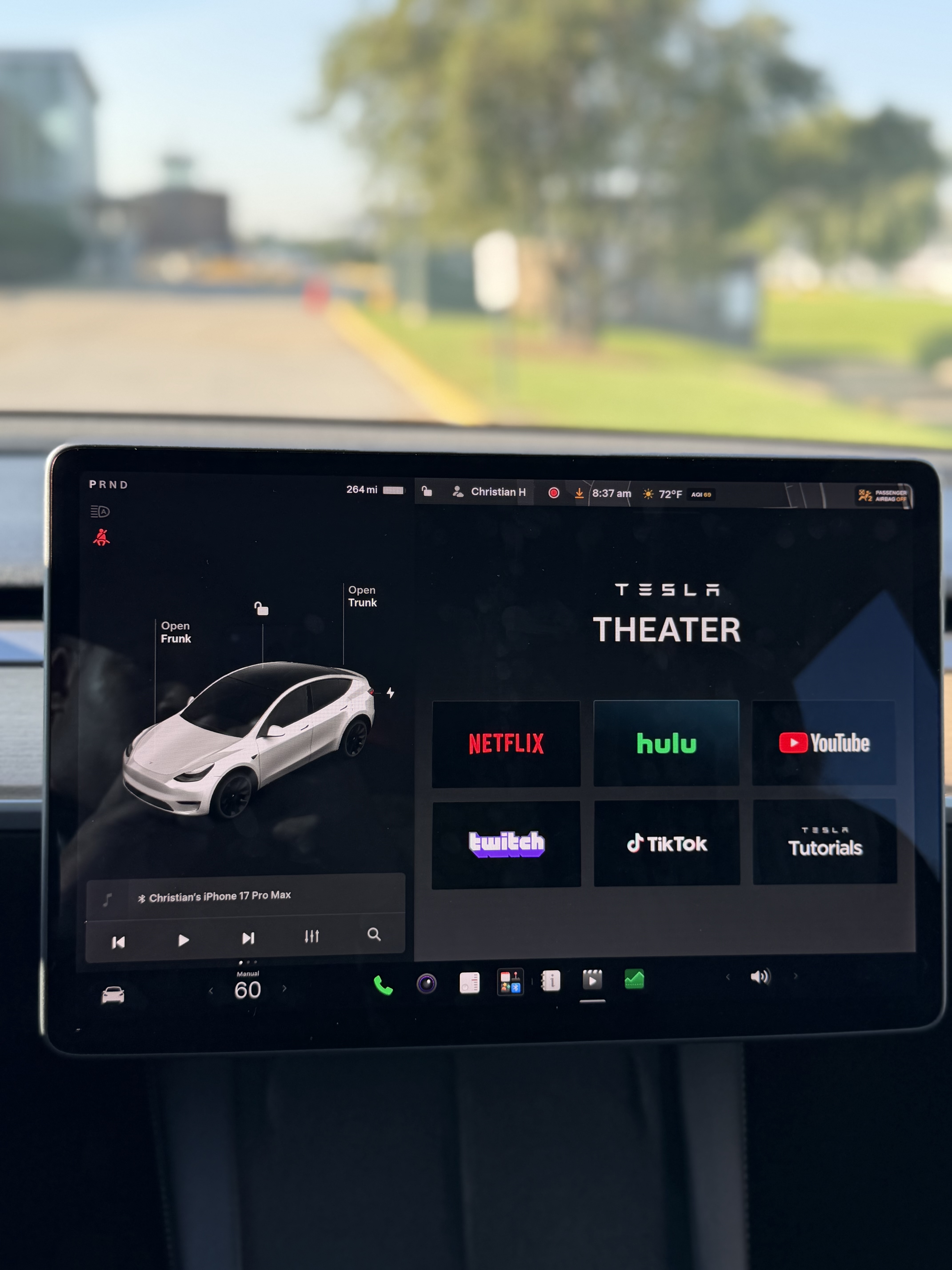 Used 2021 Tesla Model Y Long Range AWD/4WD image 11