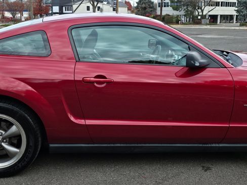 Used 2006 Ford Mustang Premium image 6