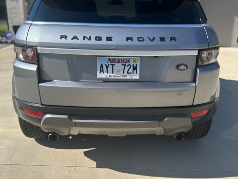 Used 2012 Land Rover Range Rover Evoque Prestige image 8