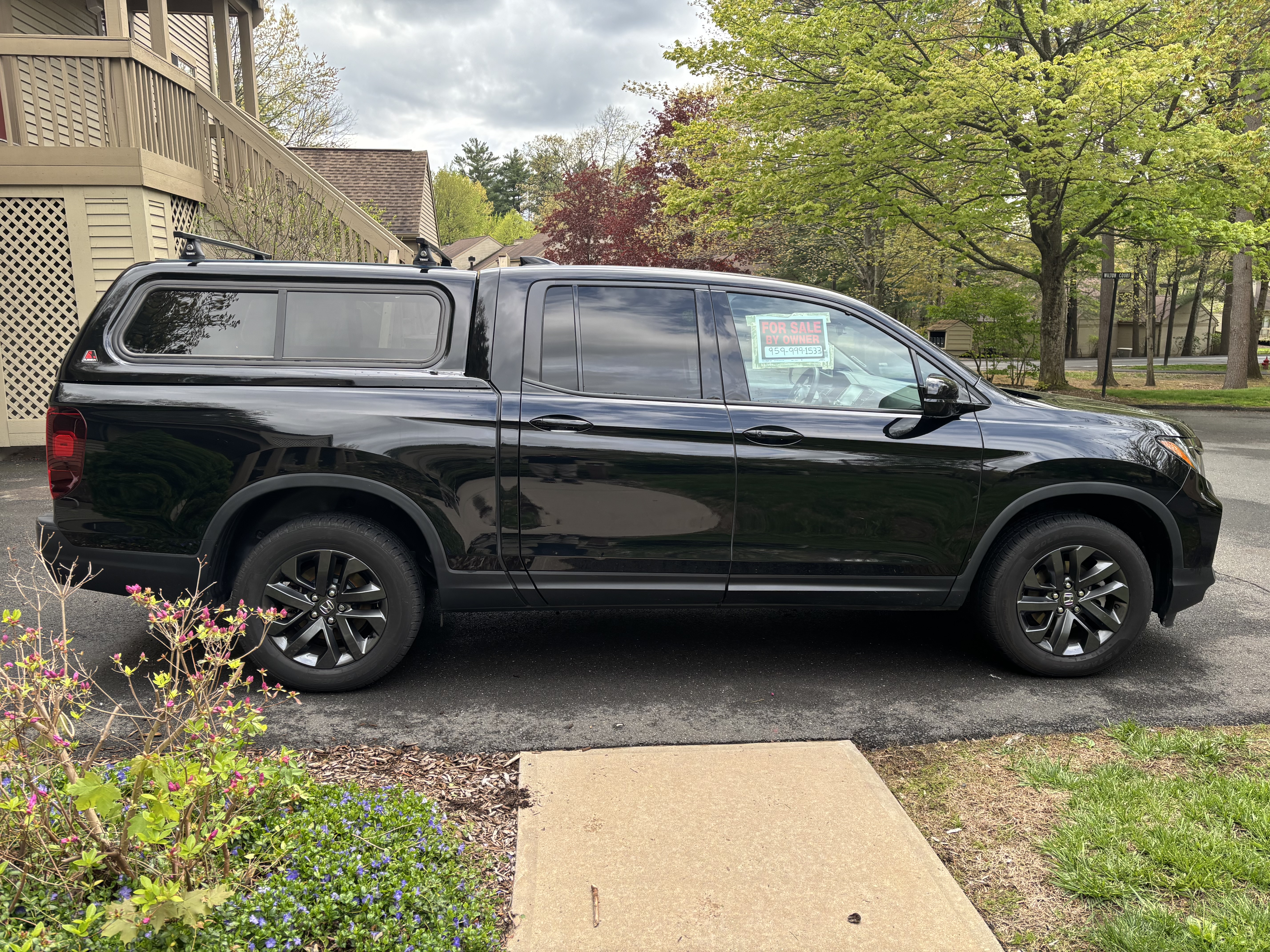 Used 2023 Honda Ridgeline Sport image 2